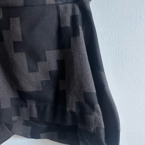 Vivienne Westwood red label wool asymmetrical mini skirt. Size US S. - Picture 3 of 8